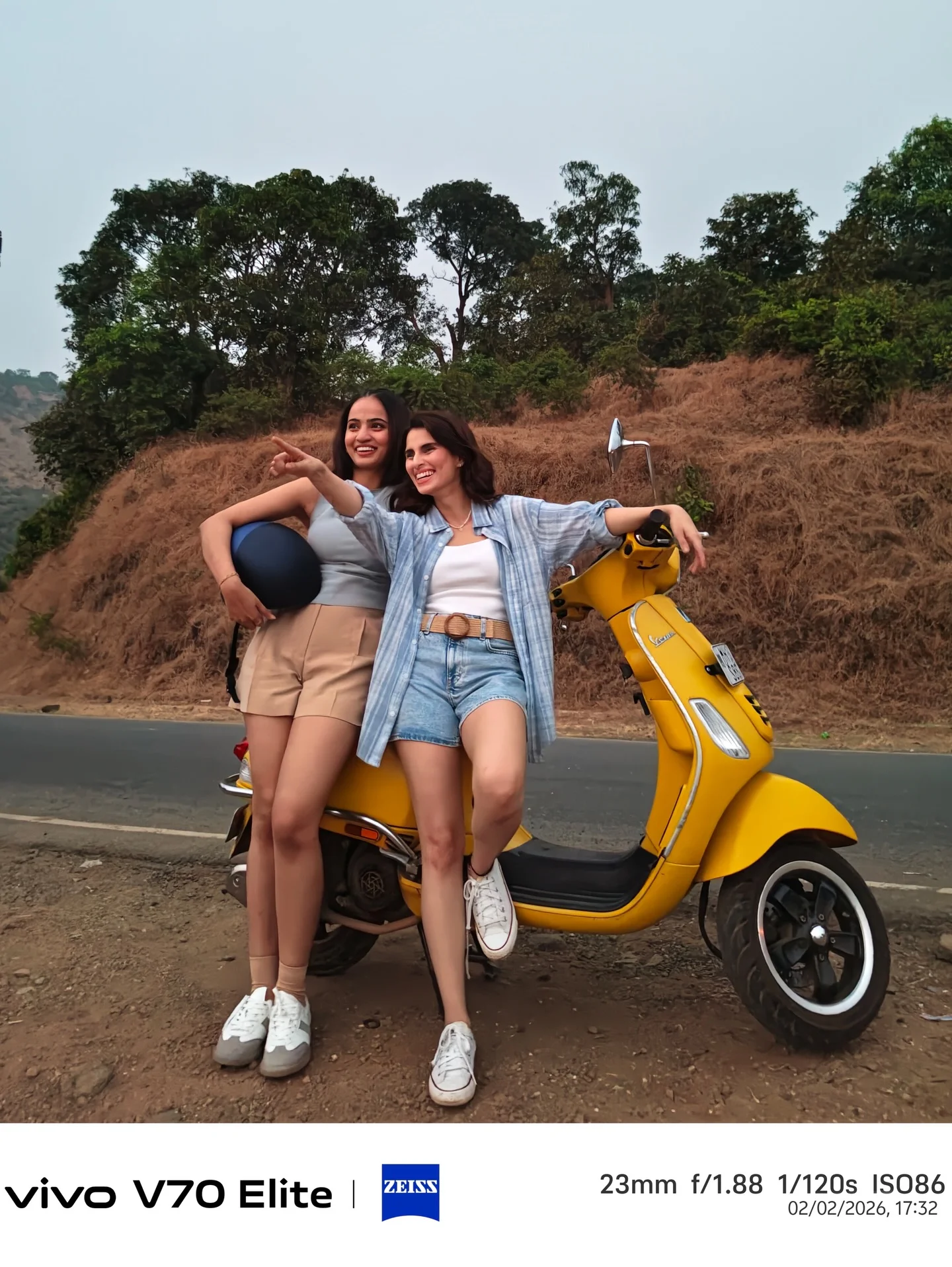 Photo by Aisha Ahmed 🦩 on February 13, 2026. May be an image of one or more people, golf cart, scooter, outdoors and text that says 'LoIr Kaa vivo V70 Elite ZEISS 23mm f/1.88 1/120s IS086 02/02/2026, 17:32'.