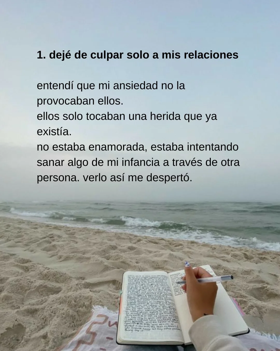 Photo shared by Luz en letras on February 18, 2026 tagging @luzenletras_. May be a meme of text that says '1. dejé de culpar solo a mis relaciones entendí que mi ansiedad no la provocaban ellos. ellos solo tocaban una herida que ya existía. no estaba enamorada, estaba intentando de mi infancia a través de otra persona. verlo así Te despertó. sanar algo'.